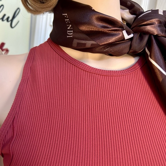 LULULEMON!! - Picture 8 of 10